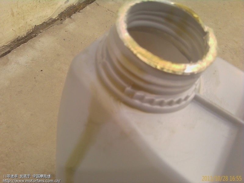 关于新车多少公里换机油好---76公里之机油实