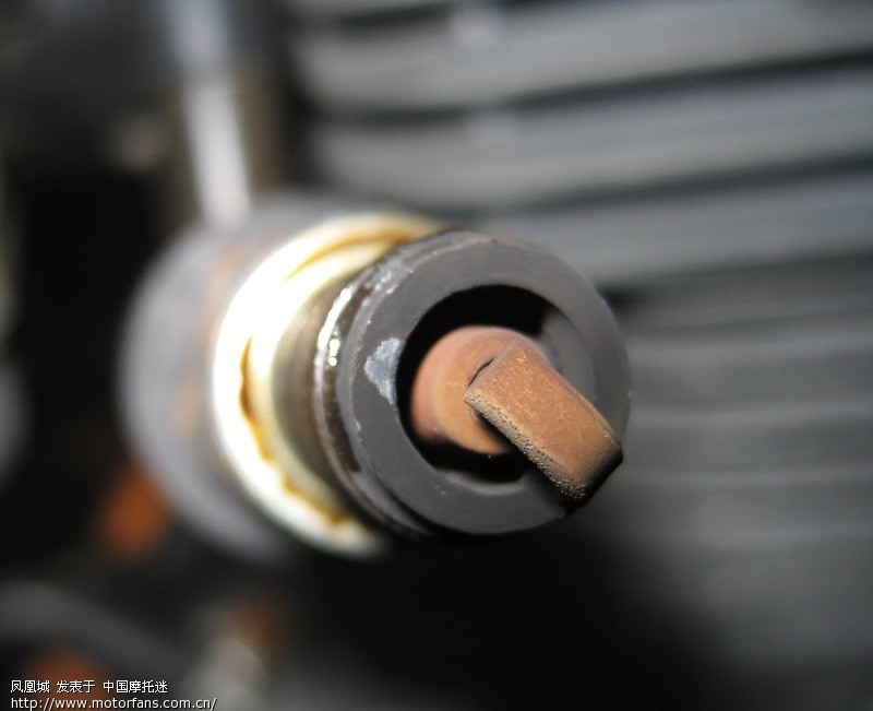 火花塞颜色对比图 - 维修改装 - 摩托车论坛 - 中