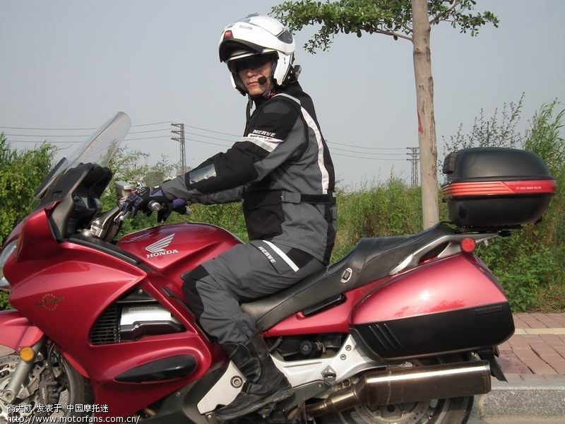 维迈通摩托车头盔蓝牙耳机新品v1098a,3月19