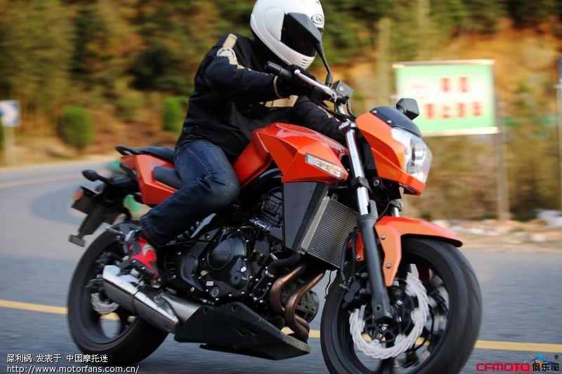 春风650和黄龙600前必须学习的安全驾驶视频