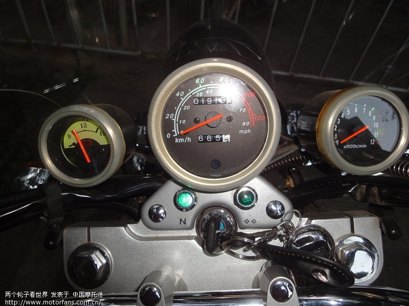 富人阔谈LF250p、穷人LF150-11V低调2000K