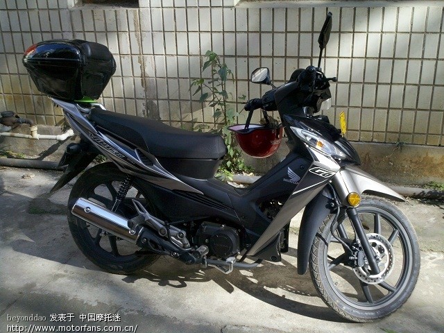 装了前筐跟书报夹的五本新锋驰WH100-2 野钓