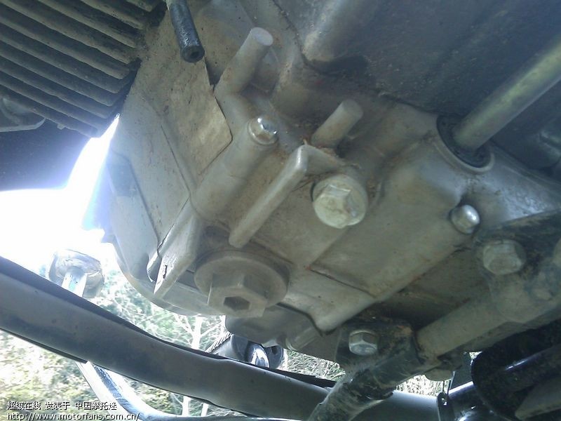 请问哪个是大阳2E的放机油螺丝 - 弯梁世界 - 摩