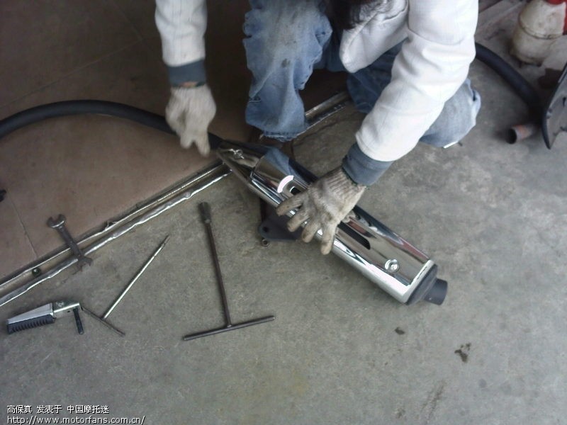 改装EN电喷150的排气管 - 豪爵铃木 - 摩托车论