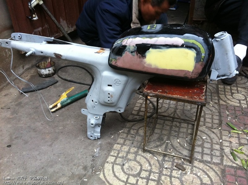 又一台嘉陵70改本田BENLY50S。 - 维修改装 