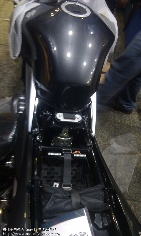 杭州到上海荣誉豪爵专卖店提GW250 - 豪爵铃