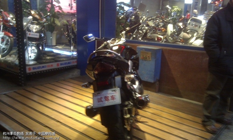 杭州到上海荣誉豪爵专卖店提GW250 - 豪爵铃