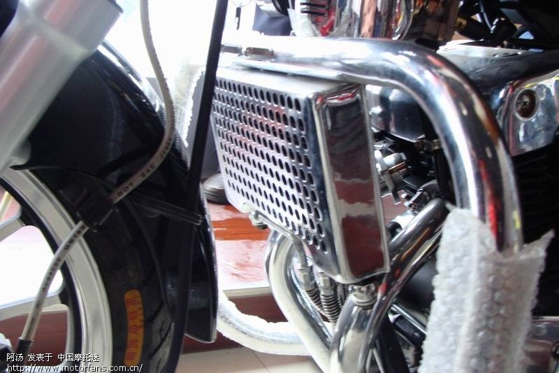 轻骑全球鹰QM250-A太子,对比其他品牌同款车