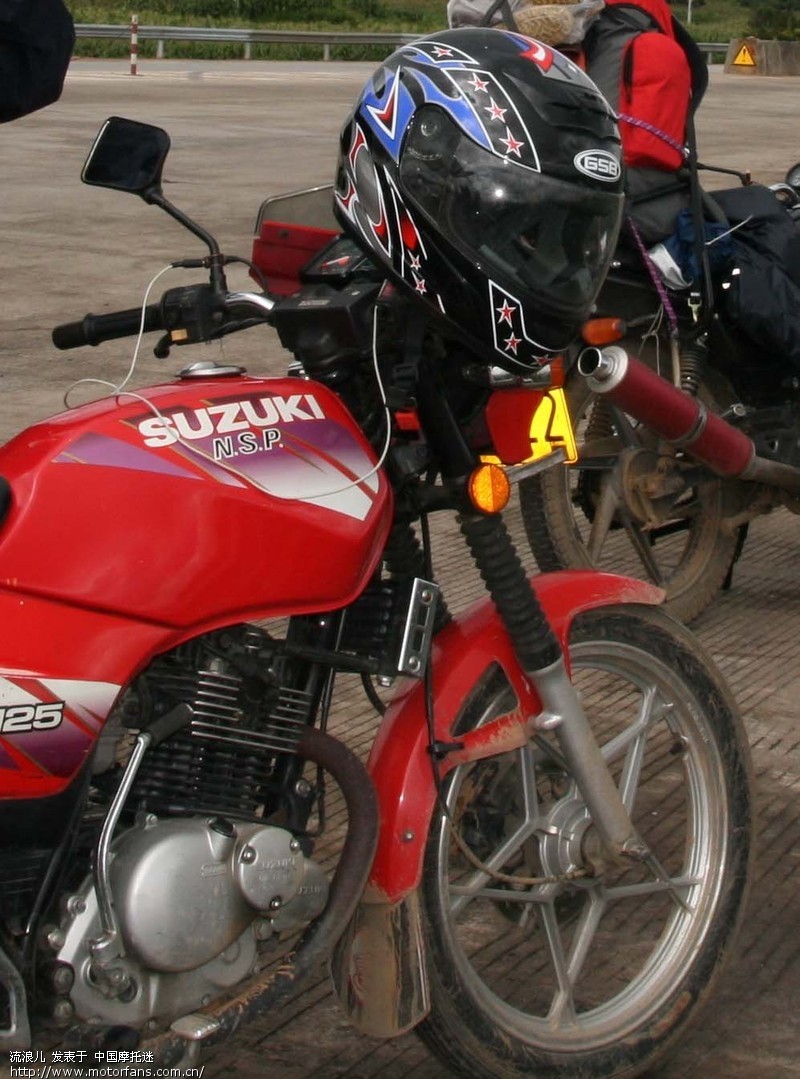 对讲机接头盔的简单用法! - 维迈通头盔蓝牙耳