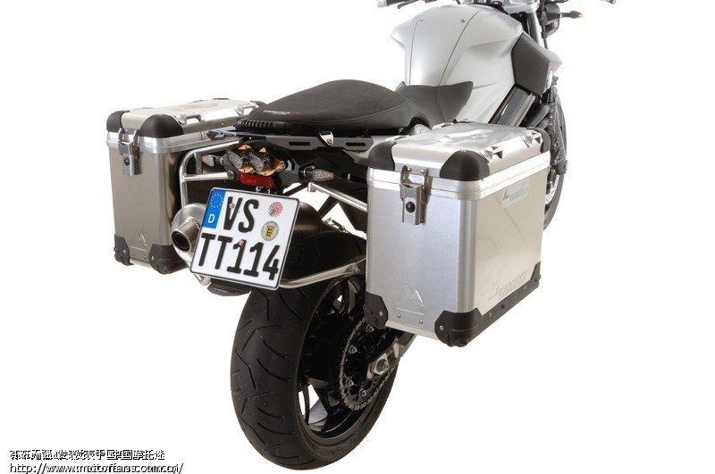 宝马F800R装Sport Pannier边箱详述 - 上海摩友