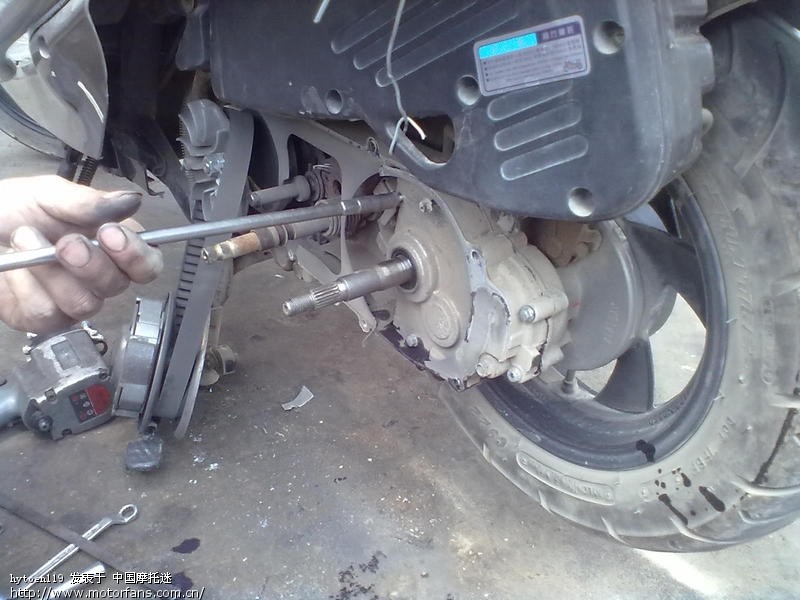 拆卸滑行轮全过程! - 踏板论坛 - 摩托车论坛 - 中