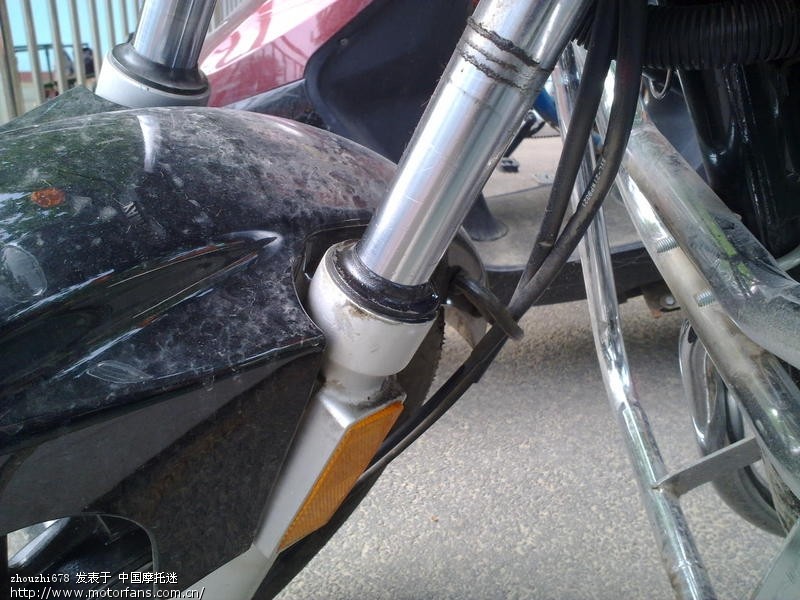求助,才一个月的天剑前减震漏油了 - 雅马哈 - 摩