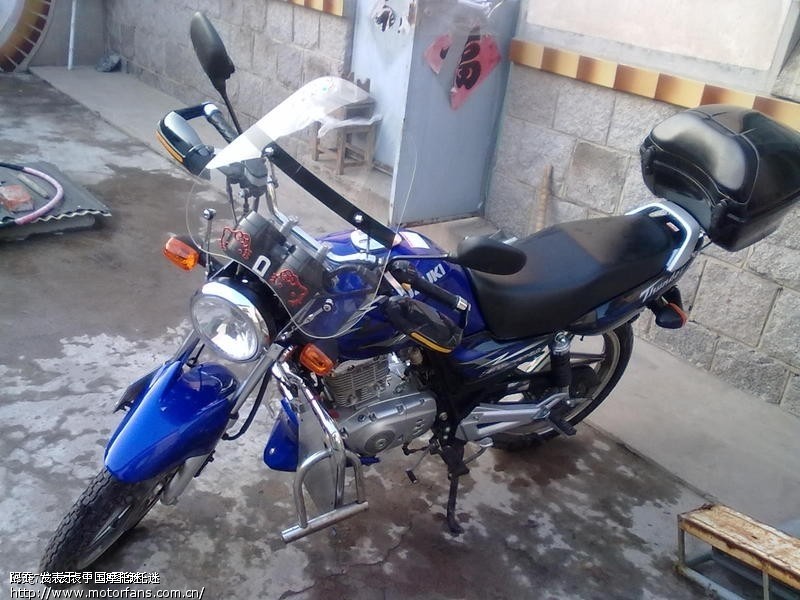 看看这图,EN125-2F前面装挡风玻璃漂亮吗? - 