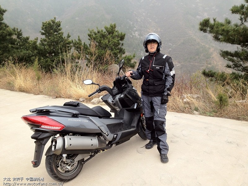 光阳王道700i踏板爬坡及弯道性能 - 北京摩友交