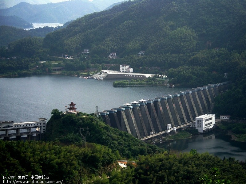 全景观看佛子岭水库的山路