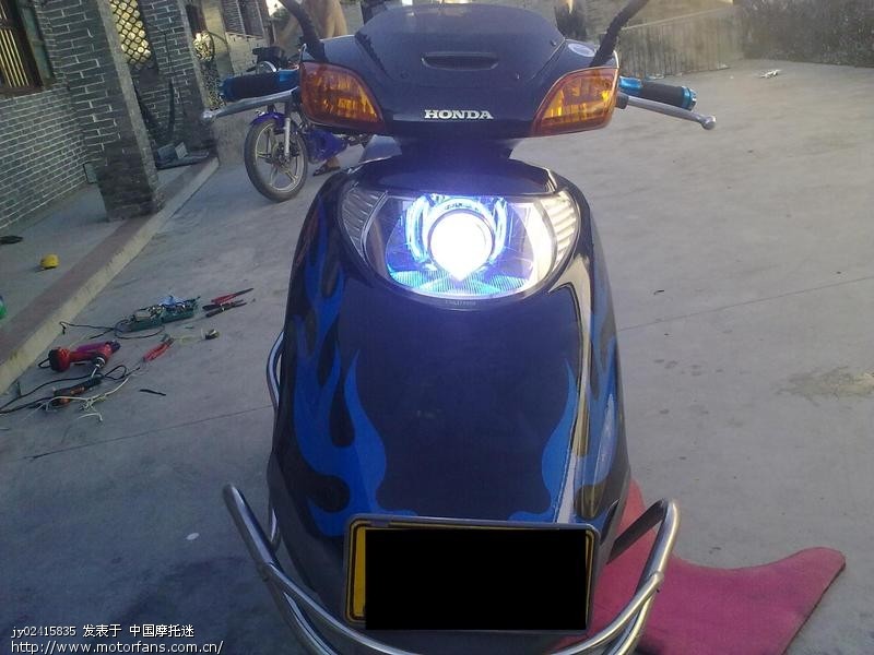 喜悦100改上的海迪二代码大灯`` - 踏板论坛 - 五