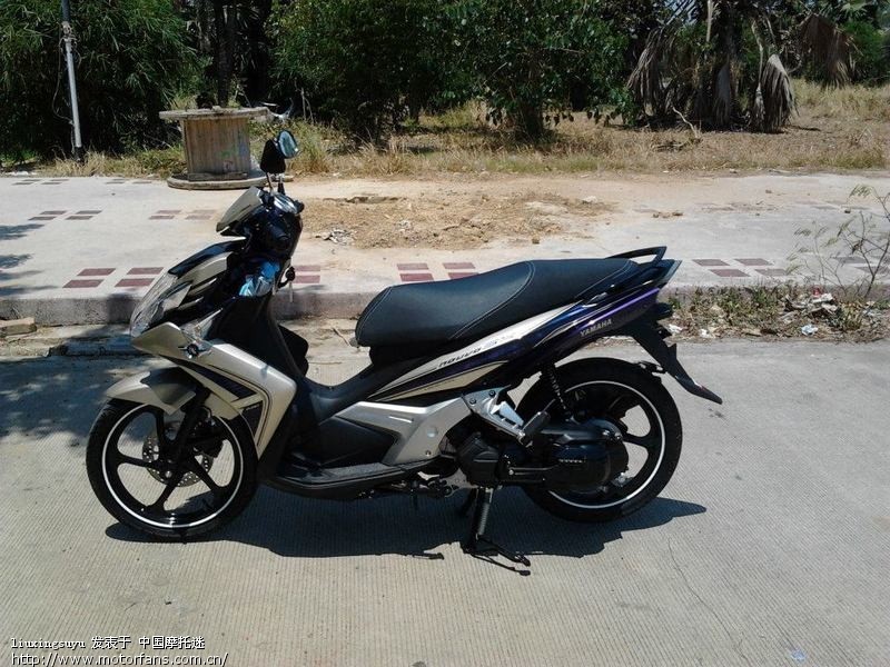 在泰国很久.刚买了辆摩托车.常常更新.介绍泰国