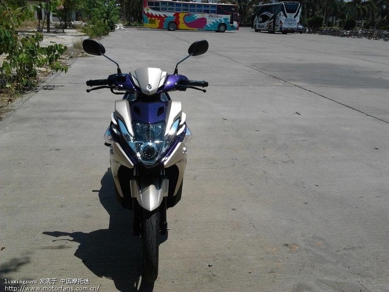 在泰国很久.刚买了辆摩托车.常常更新.介绍泰国