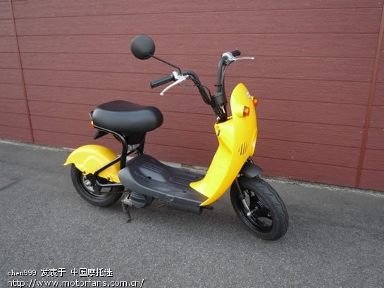 似电瓶车实踏板车,铃木踏板。老板要2600,大家