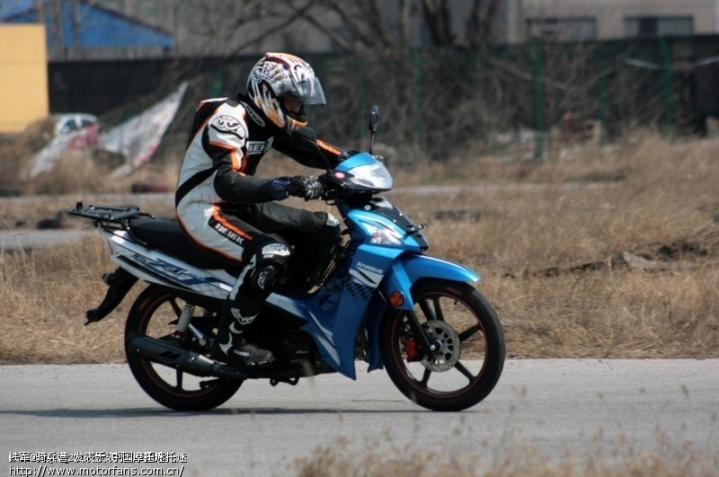 雅马哈C8 PK 建设X6 - 弯梁世界 - 雅马哈弯梁