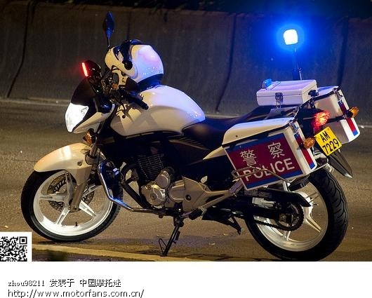 为庆祝新大洲本田立项CB300R,发几张香港警
