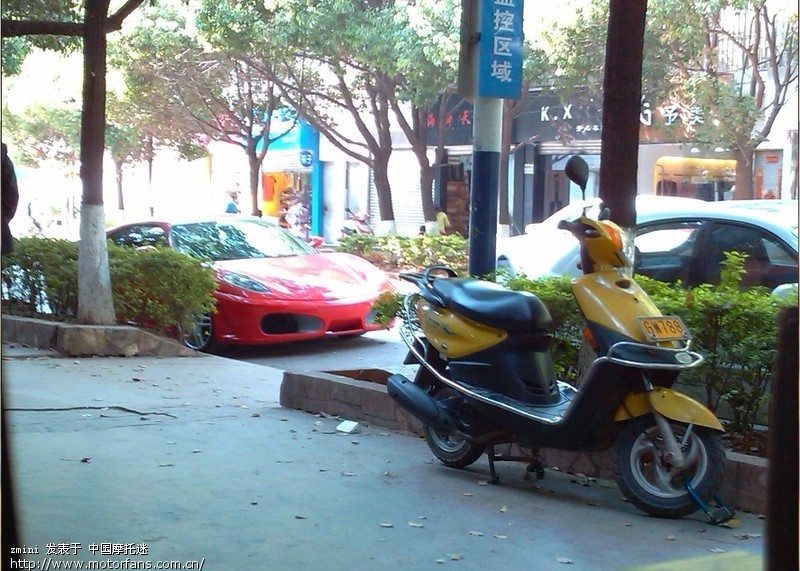 下雨天骑踏板车也很爽(手机照片伤眼慎入) - 踏