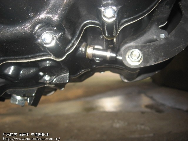 求教怪侠,宗申250白板机改油冷 边盖的油道用