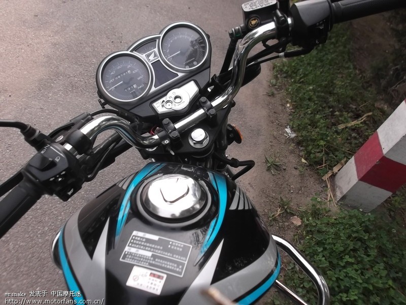 犯了个错。第一次摩旅在不戴护具中完成。 - 江