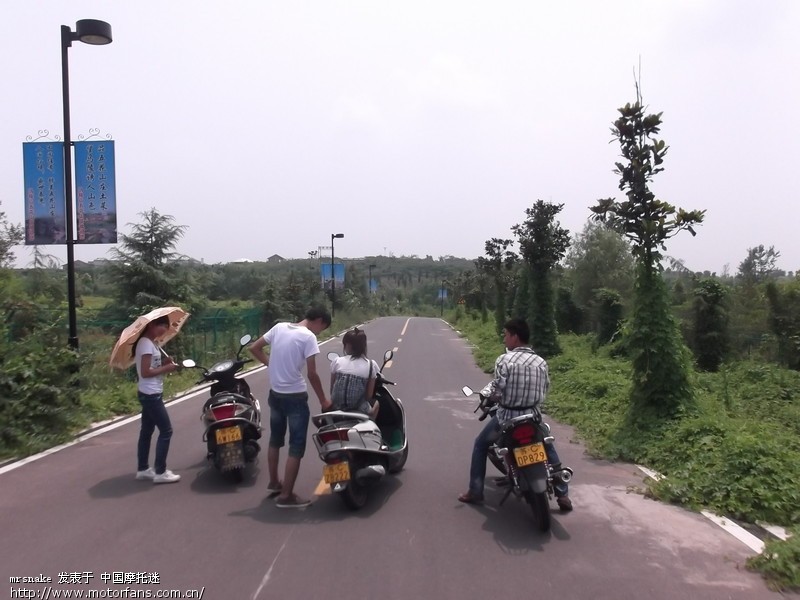 犯了个错。第一次摩旅在不戴护具中完成。 - 江