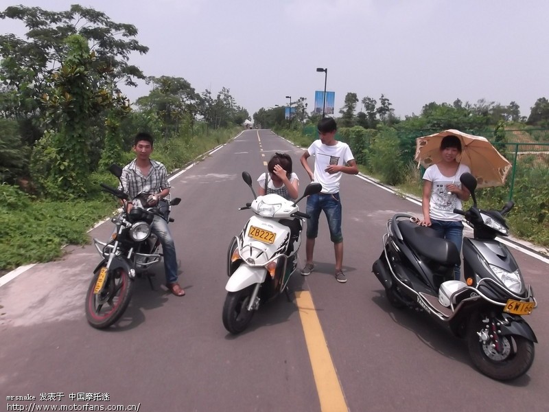 犯了个错。第一次摩旅在不戴护具中完成。 - 江