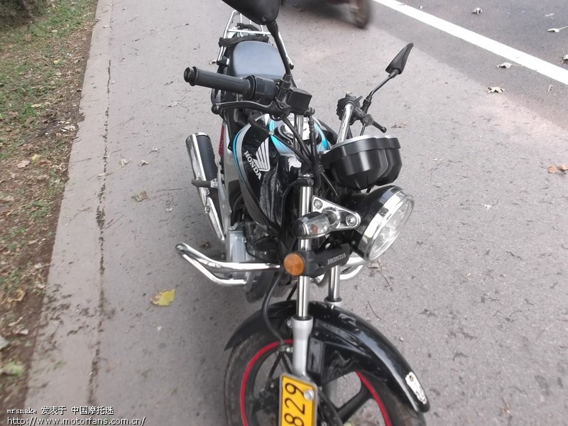 犯了个错。第一次摩旅在不戴护具中完成。 - 江