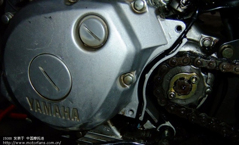 雅马哈骑行不稳,刹车甩尾偏斜。通病现象问题
