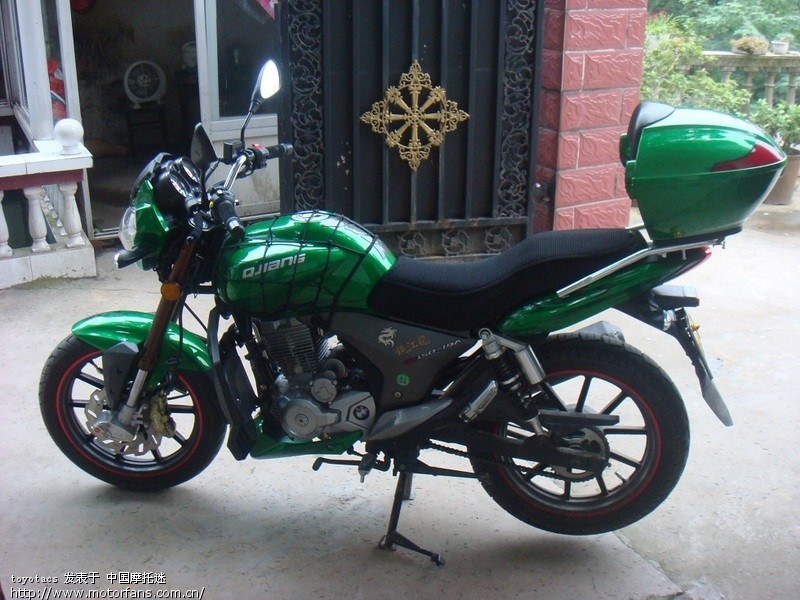 钱江150_19C珍宝黄13738公里…绝无仅有实木侧开式尾箱。完美安装了图片更新中!… - 摩托车论坛 - 钱江摩托 - 摩托车论坛 - 中国第一摩托车论坛 - 摩旅进行到底!