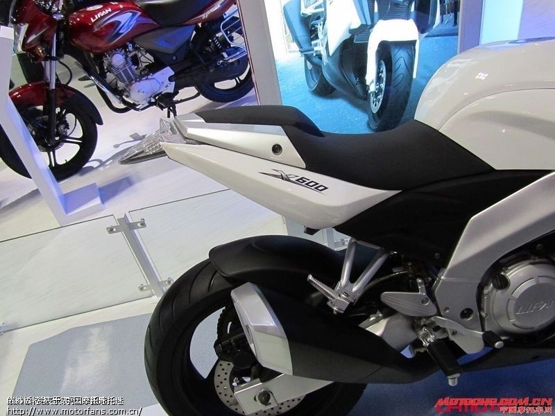 国产大排摩托cf650 lx650 zs650 jh600 高清图片