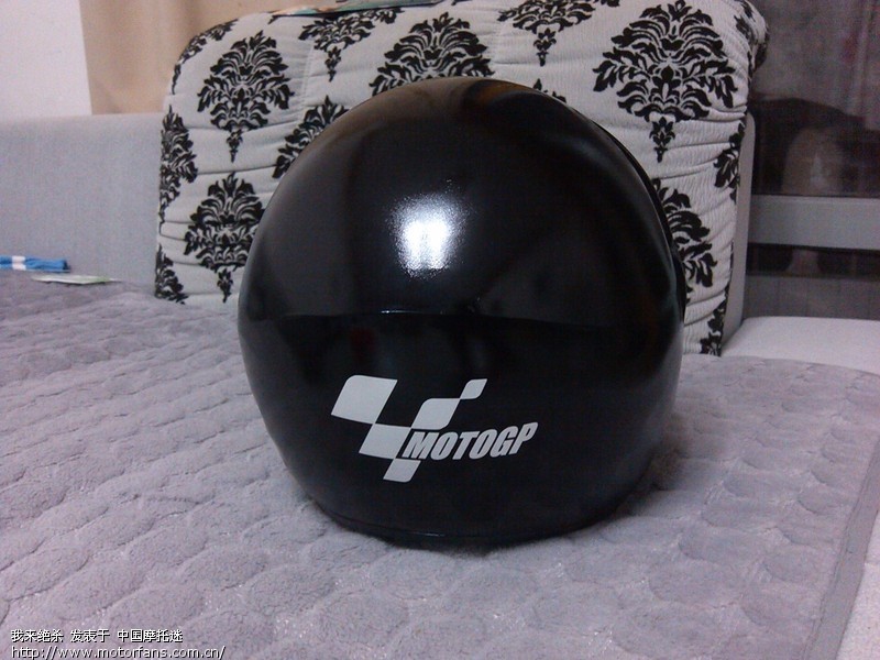客上本田飞翼LOGO+自己翻新的山寨SHOEI头