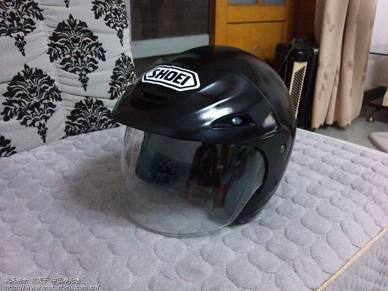 客上本田飞翼LOGO+自己翻新的山寨SHOEI头
