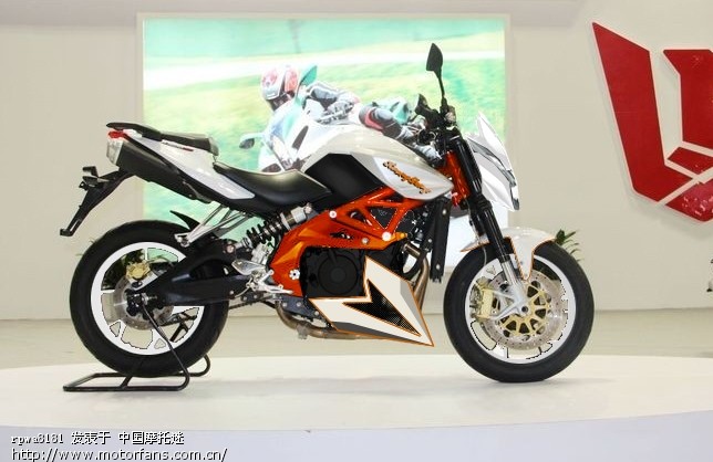 昨晚闲得蛋疼 PS黄龙600 买了后大致就这样改