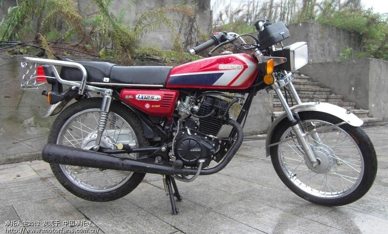 隆鑫CG车125 赛道发动机 前后正新轮胎 价格3