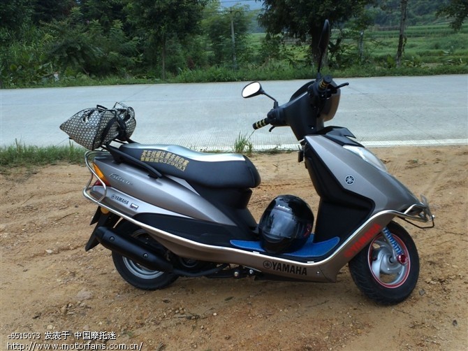 昨晚去车行试车凌鹰100感觉加油门要慢半拍才