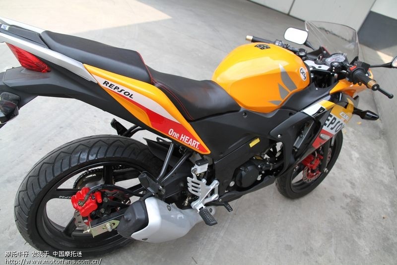 忍不住了!国产高仿泰本田CBR150RR放毒专用