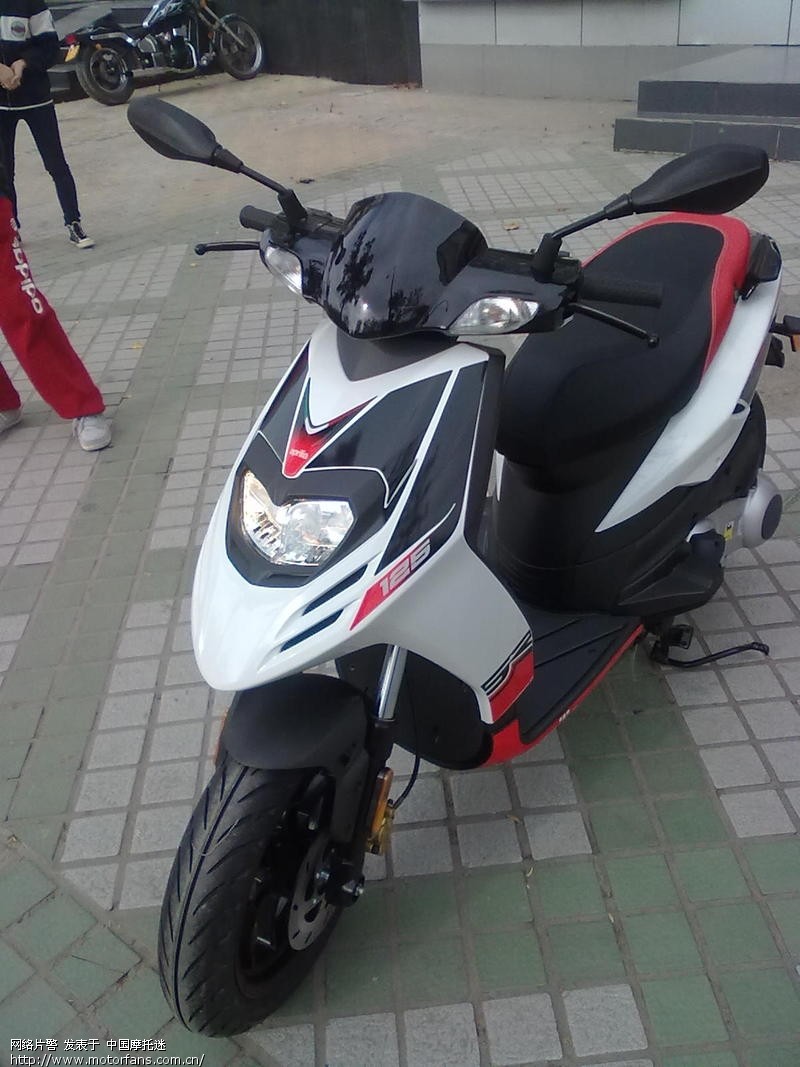 2012年11月7日提车 阿普利亚 sr 125 台风 北京