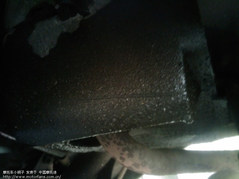 轻骑踏板摩托 漏机油上图 请帮助 - 济南轻骑 -