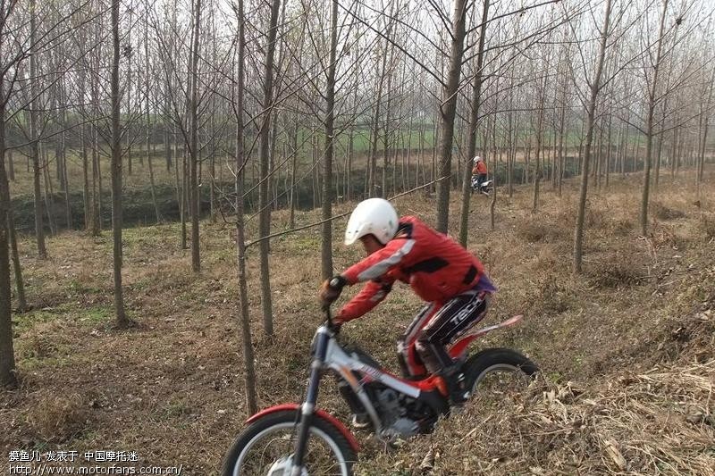 平顶山神鹰摩友会越野摩托车林道赛裁判实习 