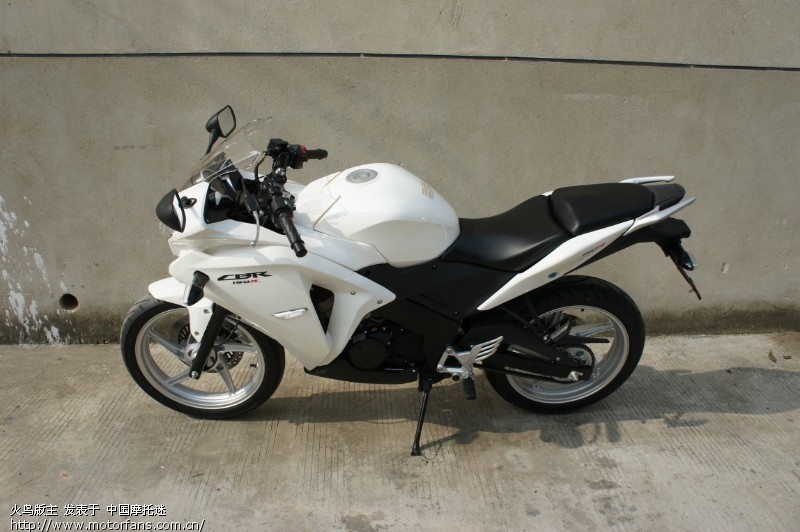 2012最新款公路跑车:YCR游隼水冷150CC - 湖