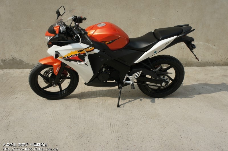 2012最新款公路跑车:YCR游隼水冷150CC - 湖