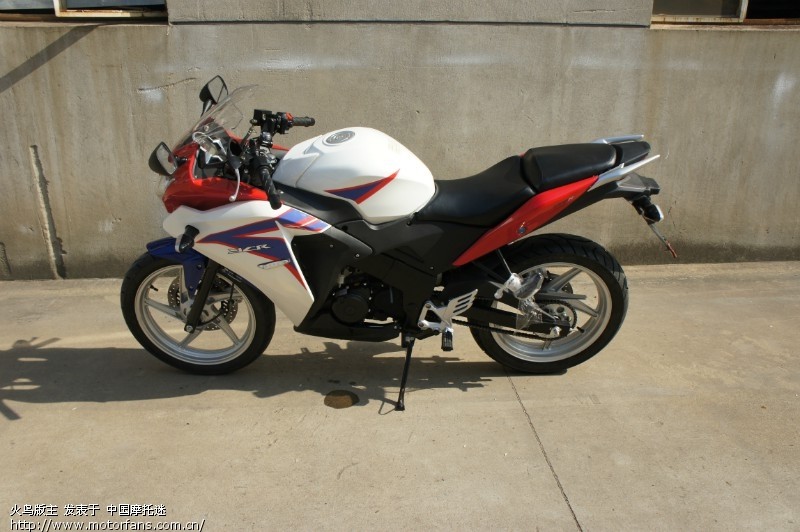 2012最新款公路跑车:YCR游隼水冷150CC - 湖