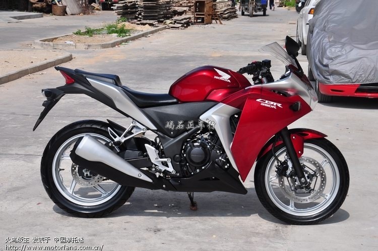 2012最新款公路跑车:YCR游隼水冷150CC - 湖