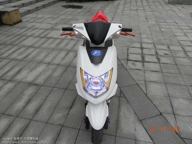 喜欢踏板车的进来看看,图多! 光阳VP110,个性