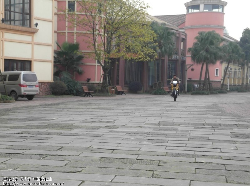 重庆《铁骑摩托车运动俱乐部》成立11周年庆