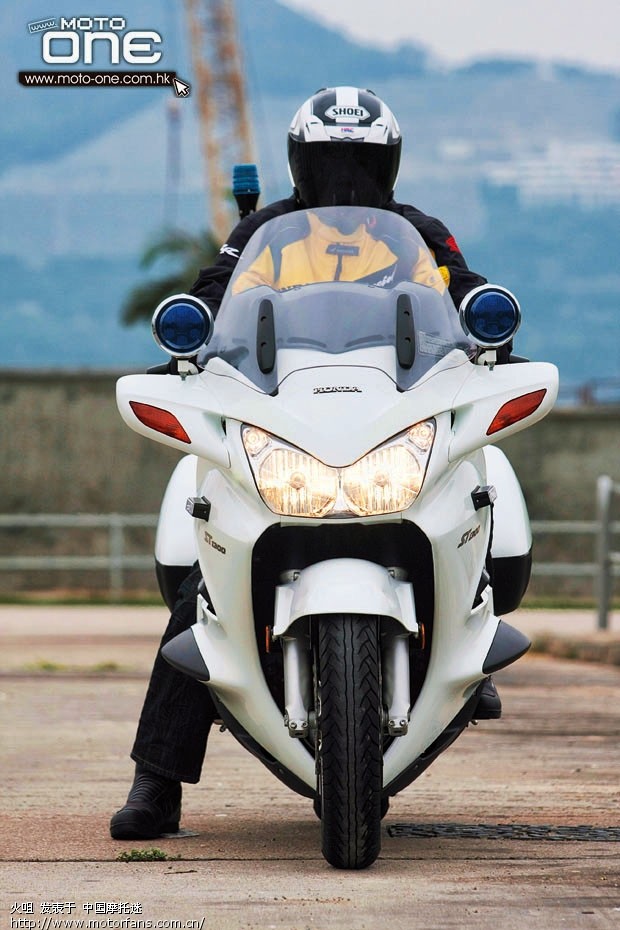 P ABS-救急扶危的幕后英雄(香港消防处救护摩